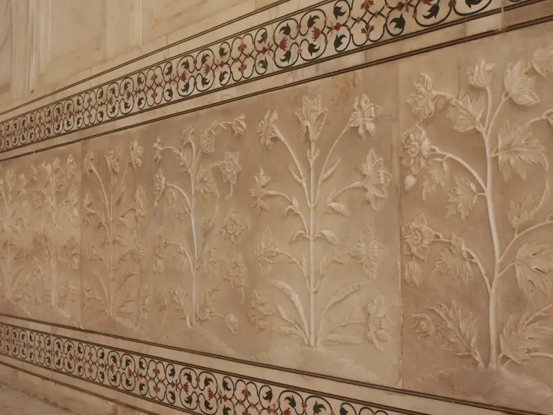 Marble carvings on the walls of the Taj Mahal