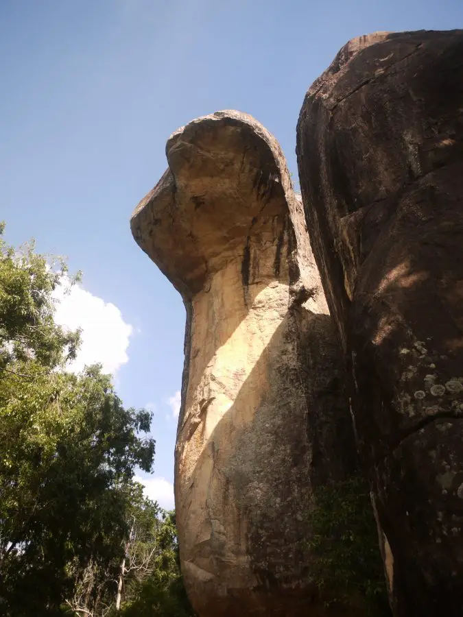 Cobra Hood Cave, Sigirya