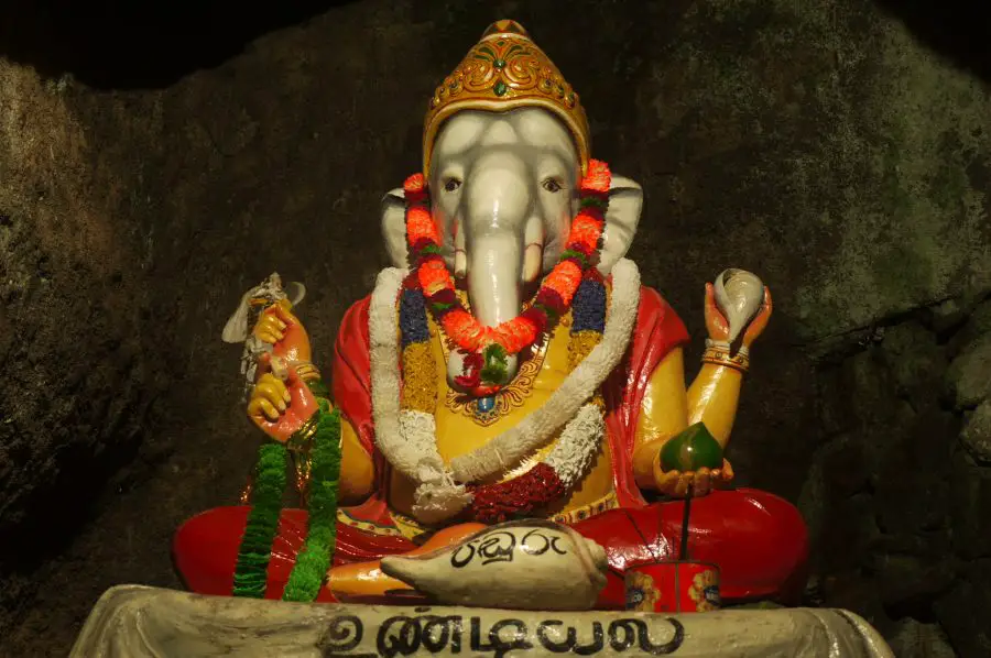 Ganesha, 'the destroyer of obstacles', at the beginning of the trail