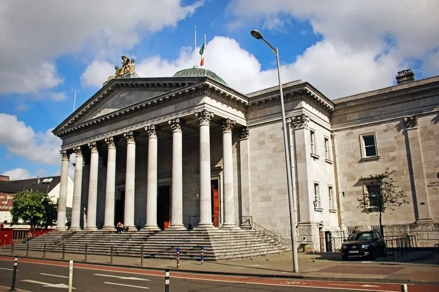 Cork Courthouse, Washington Street | admire the architecture