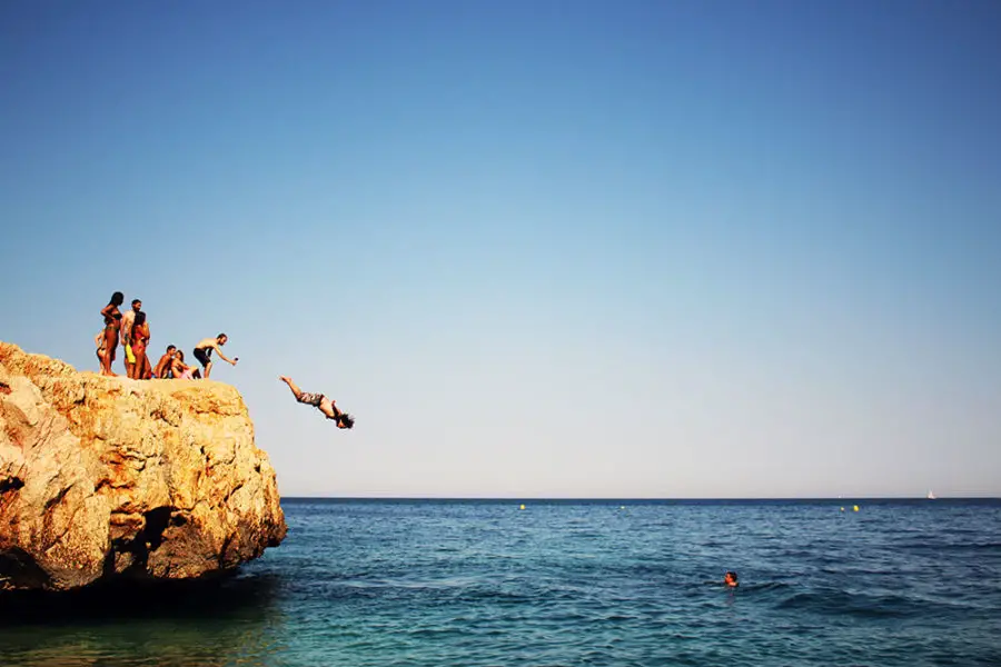 travel insurance coverage - cliff jumping in Spain, which would NOT be covered by World Nomads