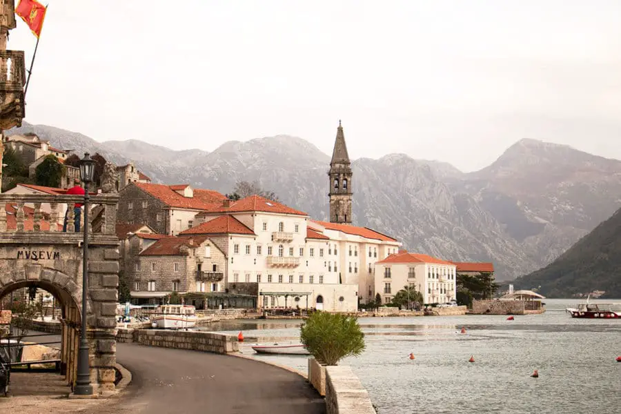 Perast sitting pretty on the sore of the Bay of Kotor | day trip from Kotor